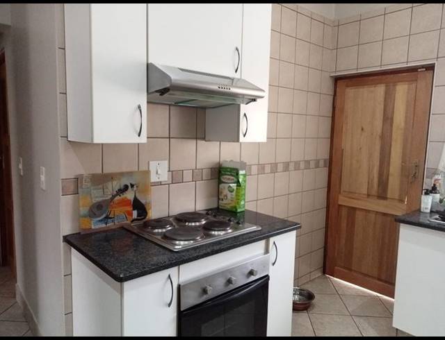 2 BEDROOM TOWNHOUSE FOR SALE IN COMET